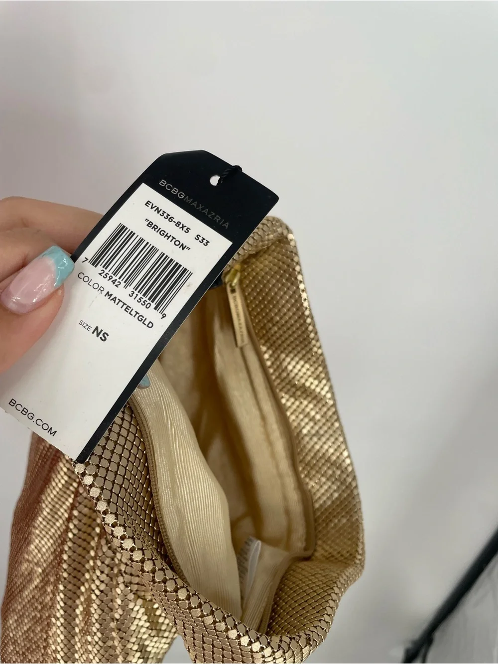 NWT BCBGMaxAzria “Brighton” Matte Gold Metal Mesh Slouchy Clutch & Dustbag